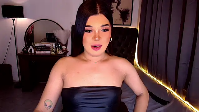 Empress Candice online show from 05/18/26, 11:49