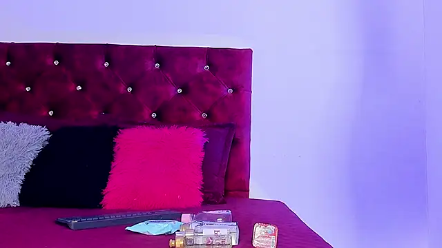 ThiagoSexy005 online show from 05/08/26, 12:27