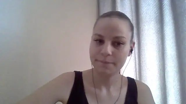 Snapshot of _Linsyy_ee_ chatting on 05/22/26, 10:32 Linsyy ee online show from 05/22/26, 10:32