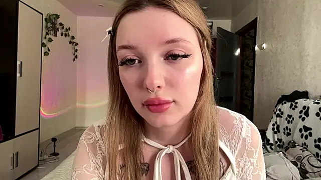 Snapshot of Elinthegreat chatting on 05/10/26, 03:06 Elinthegreat online show from 05/10/26, 03:06