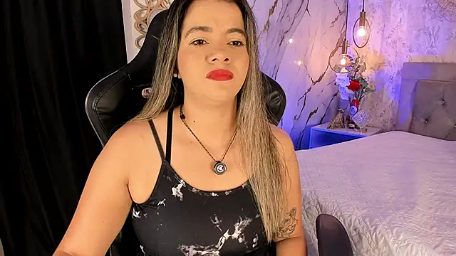 Snapshot of Leidy_2026 chatting on 06/12/26, 12:48 Leidy 2026 online show from 06/12/26, 12:48