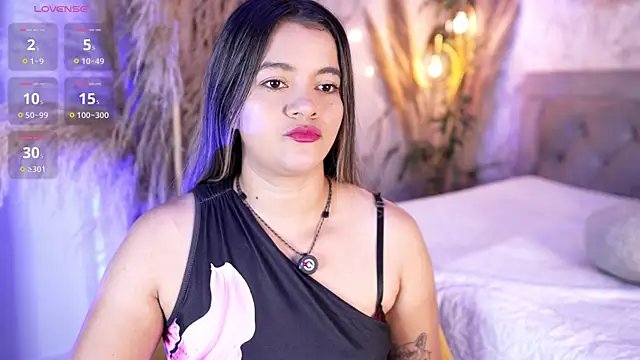 Snapshot of Leidy_2026 chatting on 07/27/26, 01:18 Leidy 2026 online show from 07/27/26, 01:18