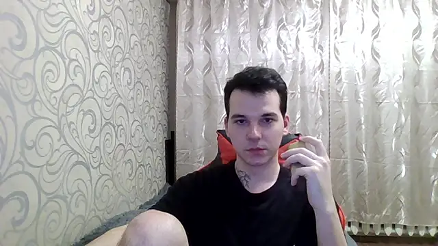 gwinbladee online show from 04/26/26, 03:21