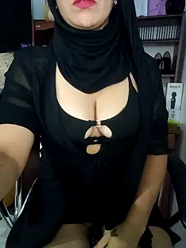 nadia  abaud online show from 01/20/25, 12:36