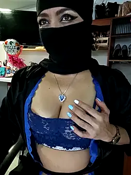 nadia  abaud online show from 09/30/25, 01:43