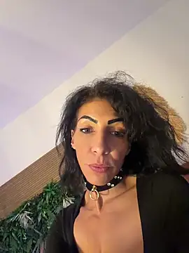 Snapshot of Yasmiinee chatting on 05/31/26, 07:04 Yasmiinee online show from 05/31/26, 07:04