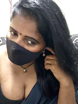 Snapshot of Sunitha-tamilponu chatting on 07/14/26, 12:35 Sunitha-tamilponu online show from 07/14/26, 12:35