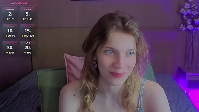 Snapshot of Emily_Cartex chatting on 07/28/26, 06:31 Emily Cartex online show from 07/28/26, 06:31