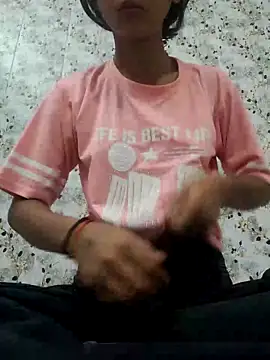 NOOR  MALIKA online show from 05/10/26, 07:46