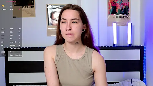 EvaAndLuna online show from 05/09/26, 02:39
