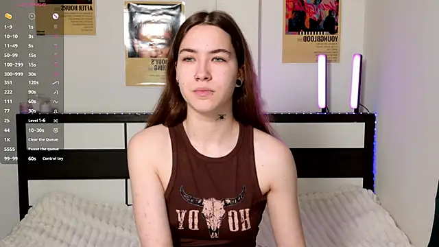 EvaAndLuna online show from 06/03/26, 11:10