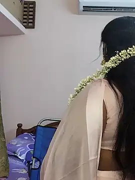 Snapshot of telugu_Geetha40 chatting on 05/09/26, 08:41 telugu Geetha40 online show from 05/09/26, 08:41