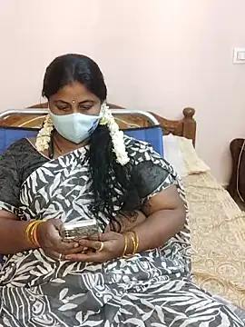 Snapshot of telugu_Geetha40 chatting on 05/26/26, 06:42 telugu Geetha40 online show from 05/26/26, 06:42