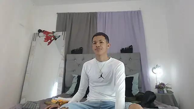 PhillipCox online show from 06/26/26, 12:20