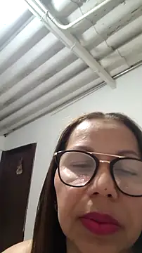 Ladymilf12 online show from 05/17/26, 12:30