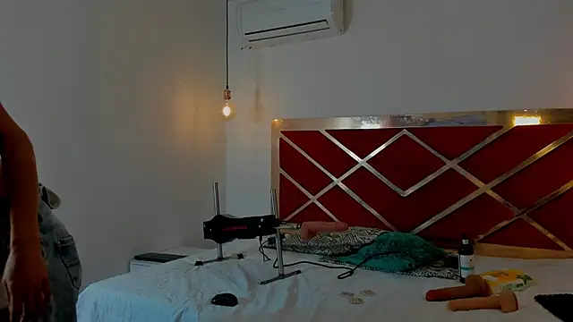 Snapshot of sexx_goddess chatting on 06/26/26, 01:43 sexx goddess online show from 06/26/26, 01:43