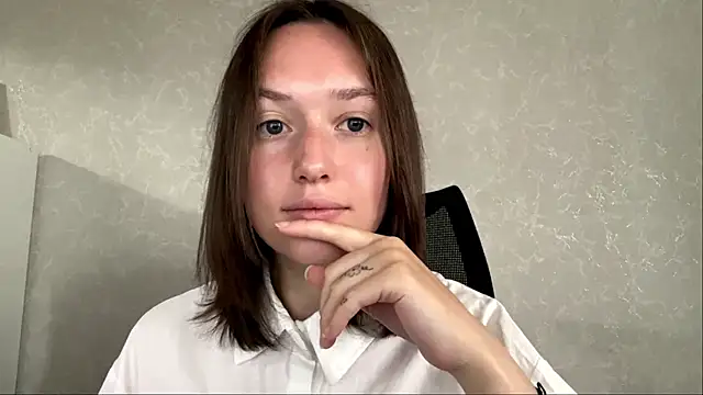 LisaSunrise online show from 05/12/26, 01:14