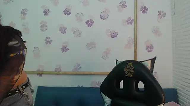 Karol prescot online show from 04/29/26, 02:10