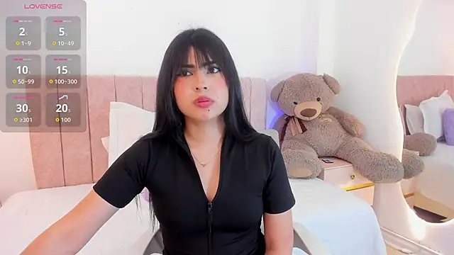 SofiVelvet  online show from 04/25/26, 07:44