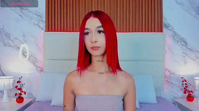 Snapshot of _bella_rossee_ chatting on 07/31/26, 04:23 bella rossee online show from 07/31/26, 04:23
