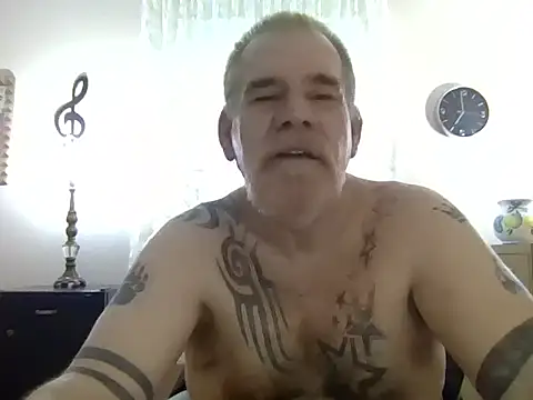 Snapshot of Caesar_Baxter chatting on 04/28/26, 10:59 Caesar Baxter online show from 04/28/26, 10:59
