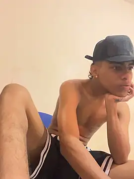 Snapshot of Antonelo_blake chatting on 04/28/26, 04:06 Antonelo blake online show from 04/28/26, 04:06