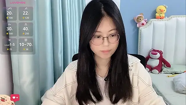 Snapshot of Luna-666 chatting on 04/29/26, 11:25 Luna-666 online show from 04/29/26, 11:25