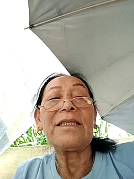 Snapshot of mouth22 chatting on 06/14/26, 01:25 mouth22 online show from 06/14/26, 01:25