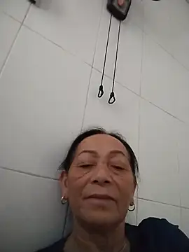 Snapshot of mouth22 chatting on 07/21/26, 02:36 mouth22 online show from 07/21/26, 02:36