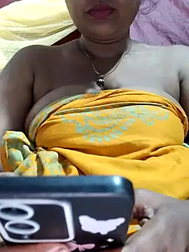 Gulapi N online show from 05/15/26, 11:56