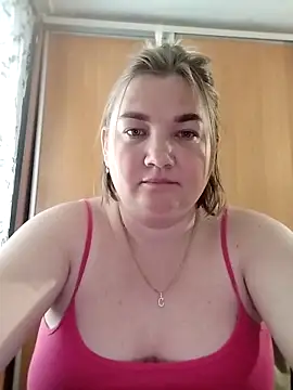 MiyaOlliver online show from 05/04/26, 11:17