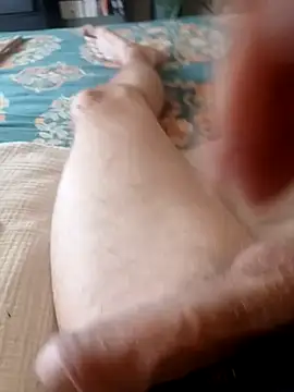 Snapshot of thefrenchi09 chatting on 06/22/26, 12:24 thefrenchi09 online show from 06/22/26, 12:24