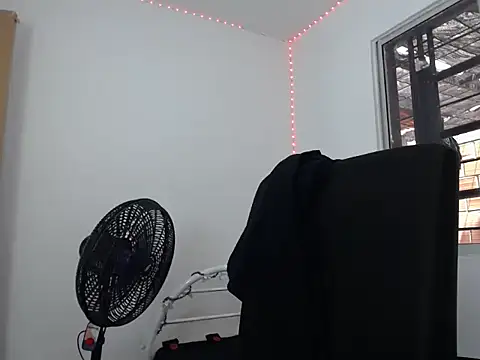 camilorestrepo77 online show from 06/13/26, 04:16