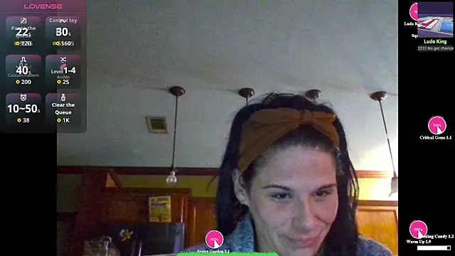 Snapshot of Vanessa_Valentine chatting on 05/12/26, 11:51 Vanessa Valentine online show from 05/12/26, 11:51