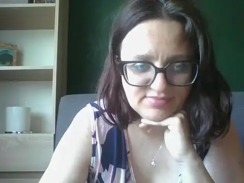 Snapshot of sensual_paris chatting on 05/22/26, 05:36 sensual paris online show from 05/22/26, 05:36