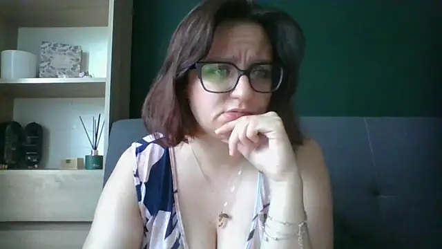 Snapshot of sensual_paris chatting on 07/29/26, 05:27 sensual paris online show from 07/29/26, 05:27