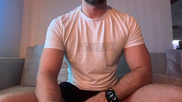 Snapshot of gymshrk chatting on 05/20/26, 04:40 gymshrk online show from 05/20/26, 04:40
