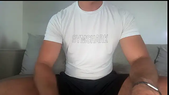 Snapshot of gymshrk chatting on 07/04/26, 06:41 gymshrk online show from 07/04/26, 06:41