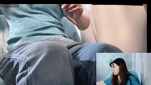 Snapshot of LuMei-Love chatting on 06/19/26, 01:21 LuMei-Love online show from 06/19/26, 01:21