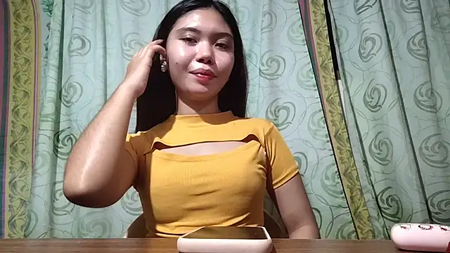 Snapshot of RegenaKhanponaphan chatting on 05/13/26, 01:25 RegenaKhanponaphan online show from 05/13/26, 01:25