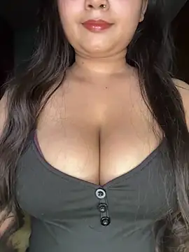 Snapshot of Naughty_pooja44 chatting on 05/05/26, 07:38 Naughty pooja44 online show from 05/05/26, 07:38