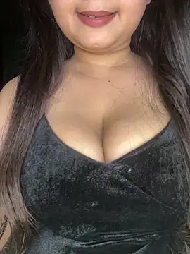 Snapshot of Naughty_pooja44 chatting on 05/07/26, 10:09 Naughty pooja44 online show from 05/07/26, 10:09