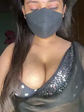 Snapshot of Naughty_pooja44 chatting on 05/07/26, 10:15 Naughty pooja44 online show from 05/07/26, 10:15