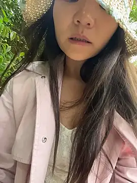 xiaochengzi505 online show from 05/02/26, 10:31
