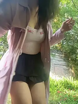 xiaochengzi505 online show from 05/04/26, 12:28