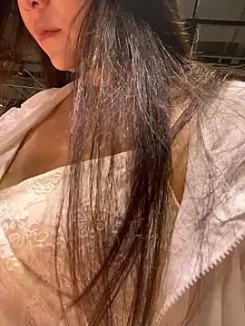 xiaochengzi505 online show from 05/06/26, 01:57