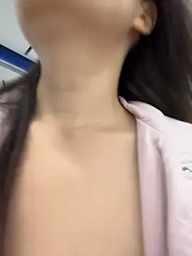 xiaochengzi505 online show from 05/15/26, 12:06
