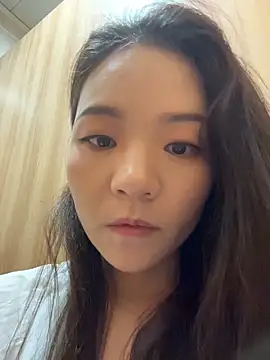 xiaochengzi505 online show from 06/01/26, 12:56