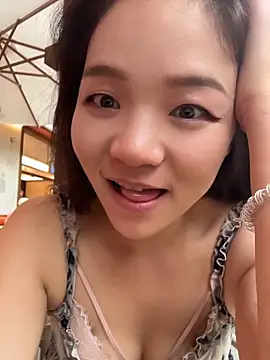 xiaochengzi505 online show from 06/15/26, 10:17