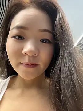 xiaochengzi505 online show from 06/18/26, 01:17
